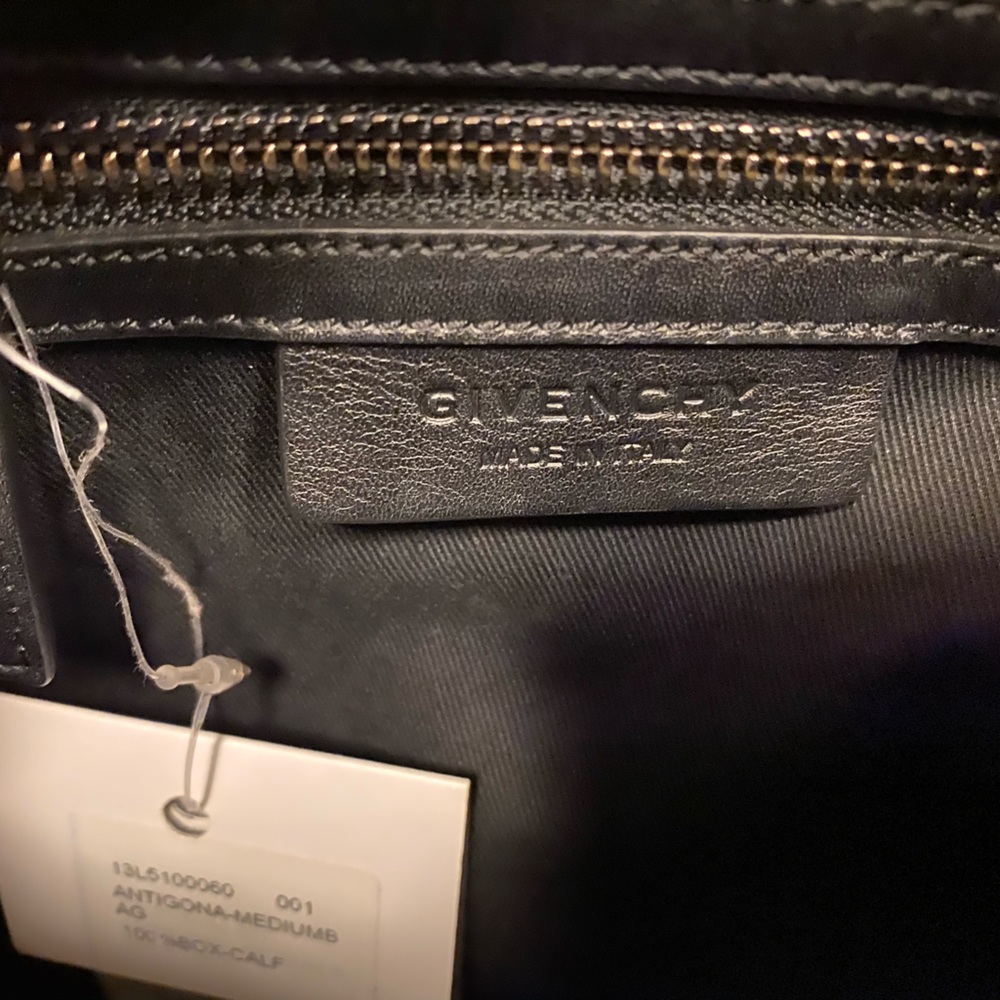 Authentic Rare Givenchy Antigona Bag, Medium - Picture 6 of 16